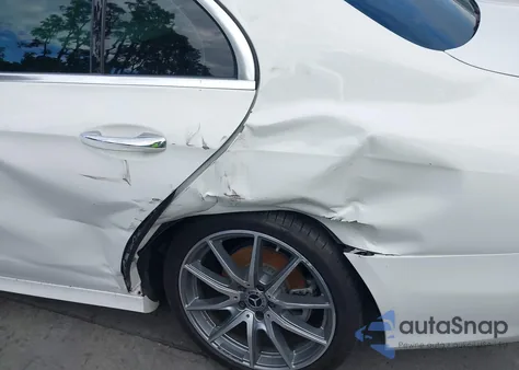 2022 Mercedes-Benz E 350 from USA, damaged, VIN W1KZF8DB5NB095785